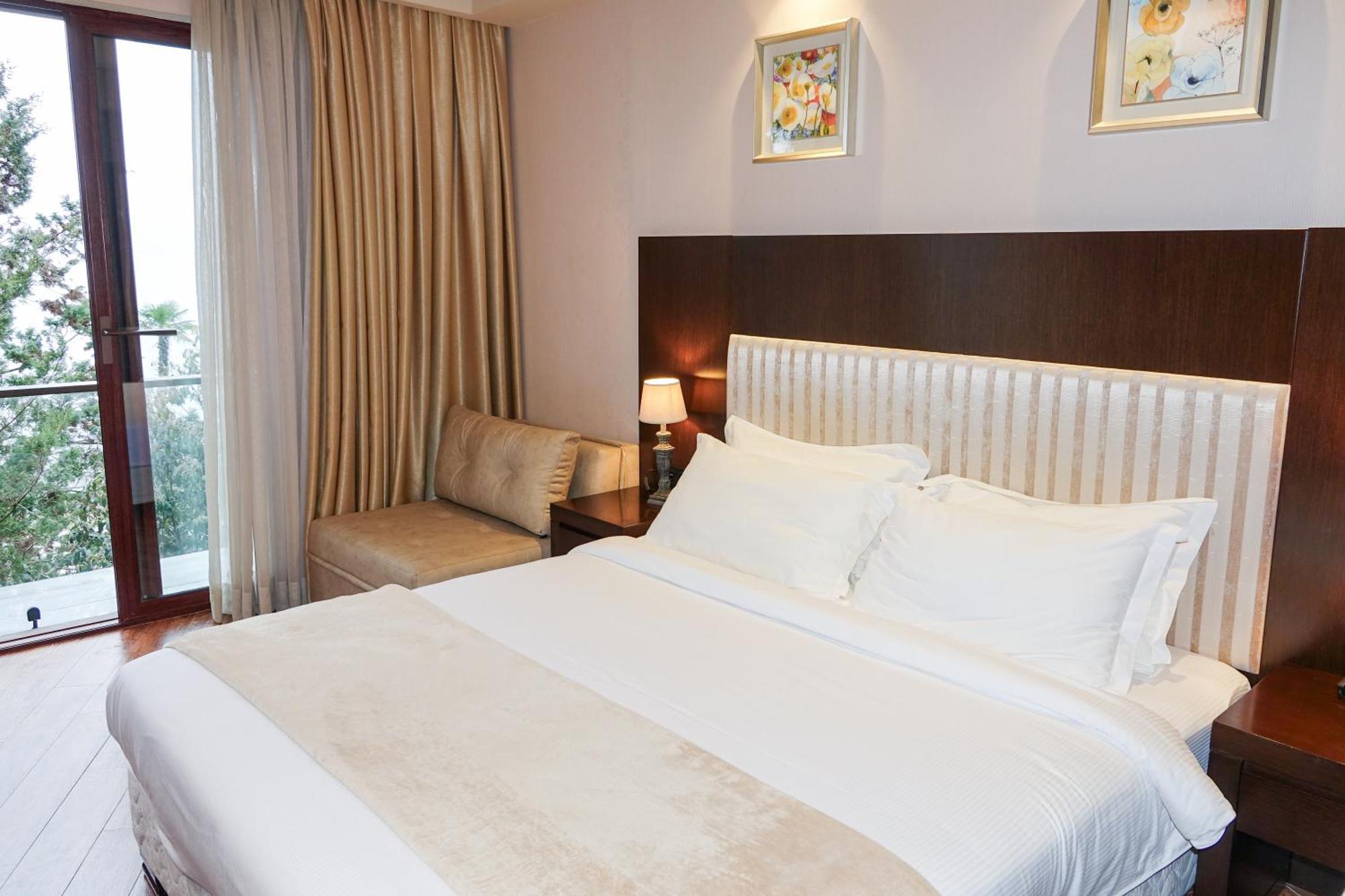 Luxury Dreamland Oasis Apartments Chakvi Buitenkant foto